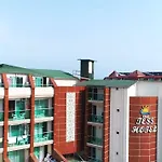 Club Tess 4*
