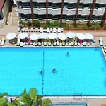 Club Tess 酒店 Konaklı