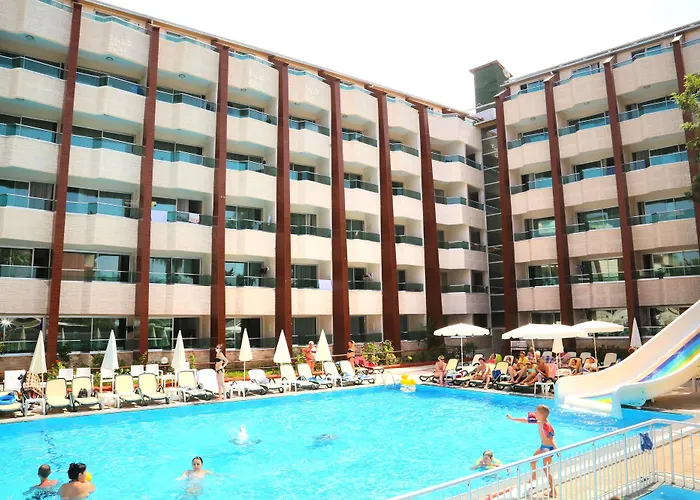 Hotell Club Tess 4*