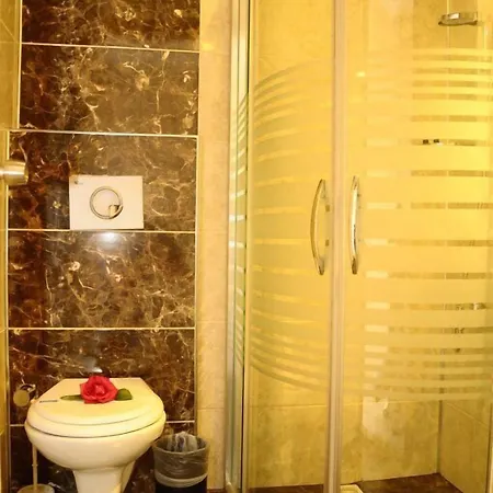 Club Tess Otel