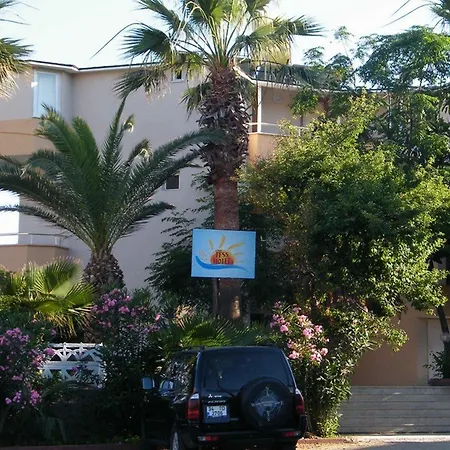 Hotel Club Tess