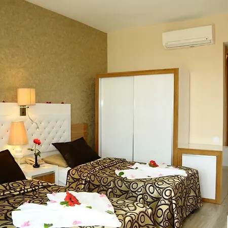 Club Tess 4*