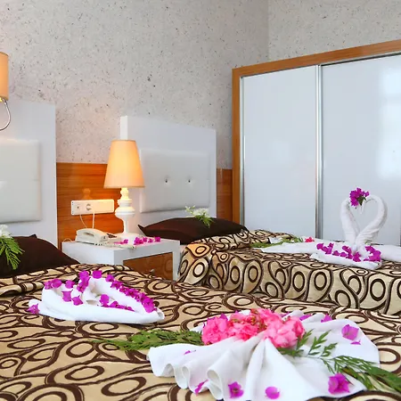 Club Tess 4* Konaklı