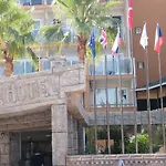 מלון Club Tess קונאקלי