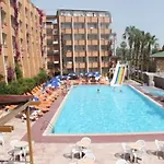 Club Tess 4* קונאקלי